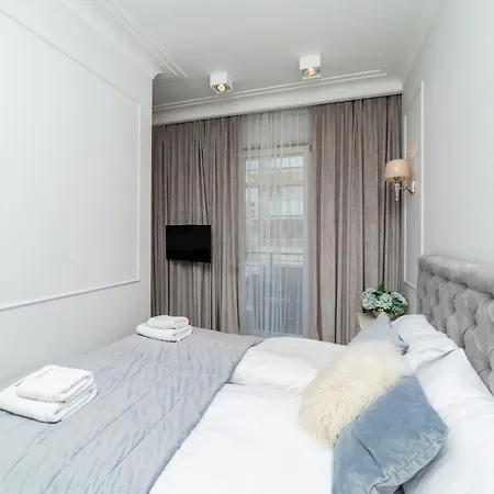 شقة Cristal - Neptun Park By Oneapartments *