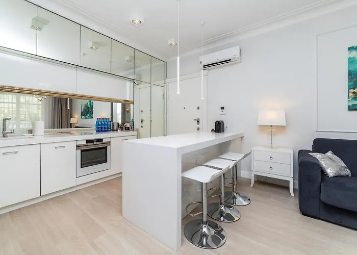 Cristal - Neptun Park By Oneapartments Apartament *