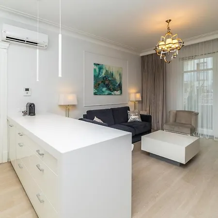 Lägenhet Cristal - Neptun Park By Oneapartments Gdańsk